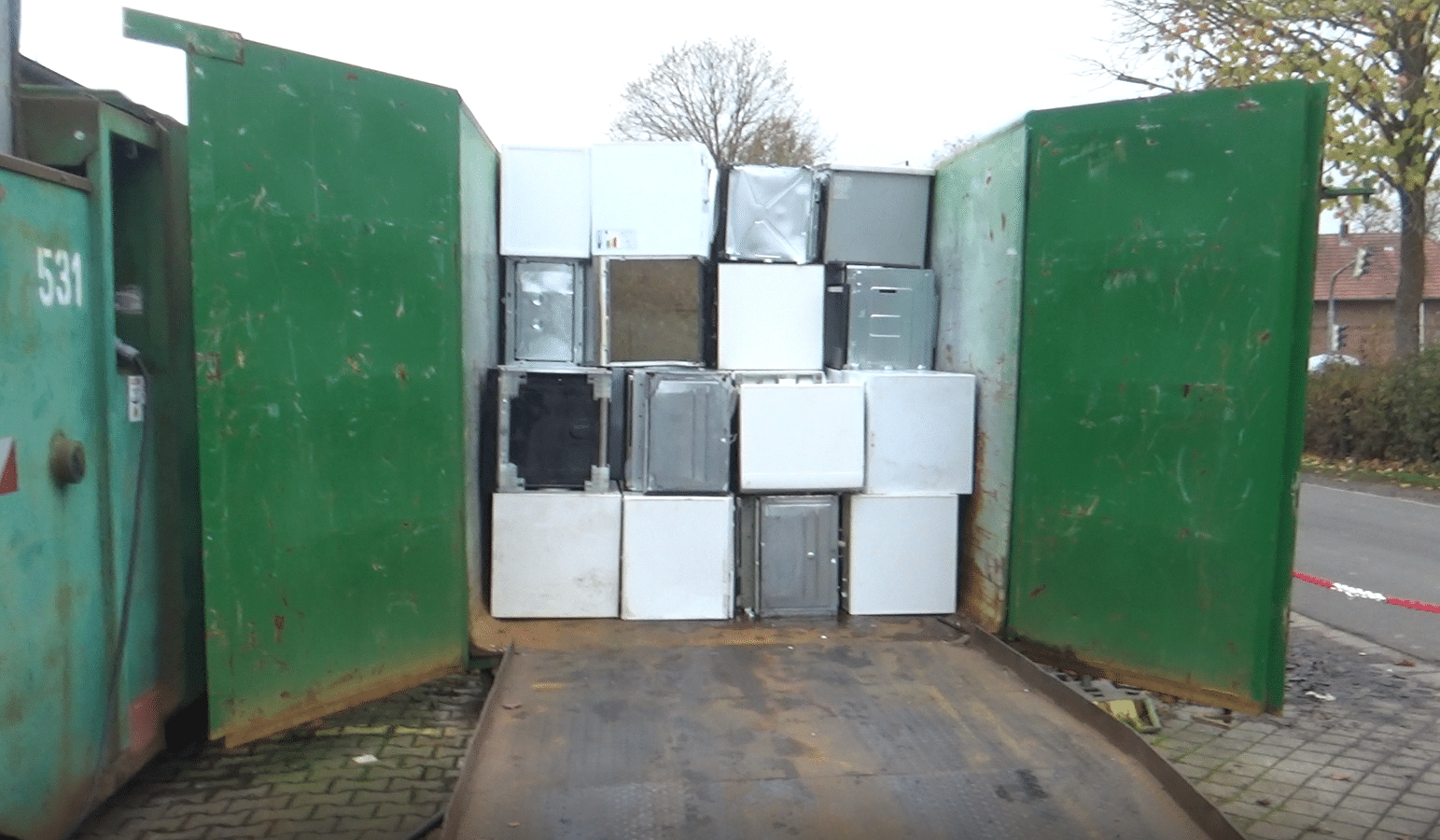 Container EEW